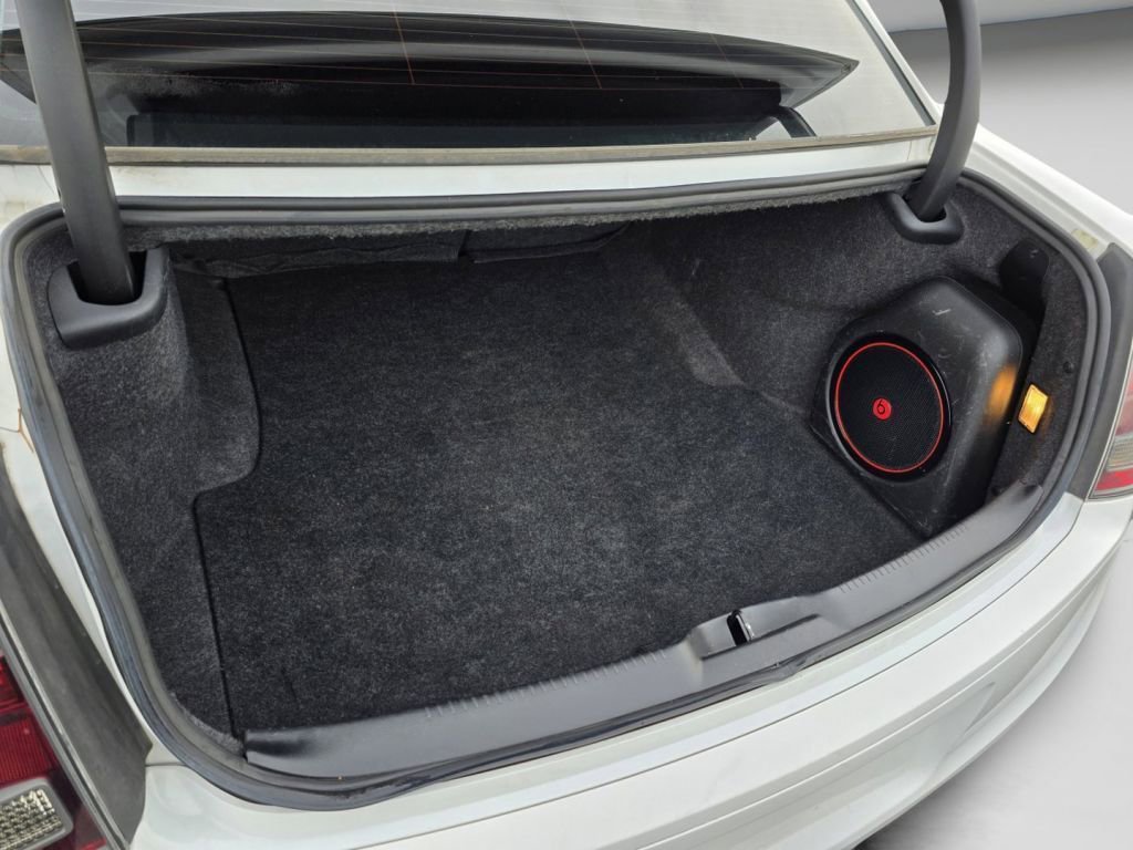 Used 2014 Chrysler 300 S image 27