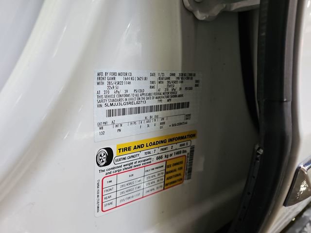 Used 2024 Lincoln Navigator L Reserve w/ Monochromatic Package image 32