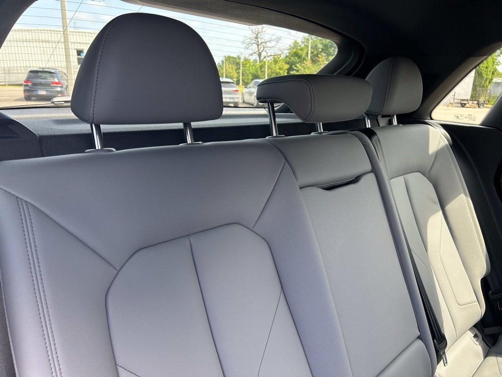 Certified 2025 Audi Q3 2.0T Premium w/ Convenience Package AWD/4WD image 54