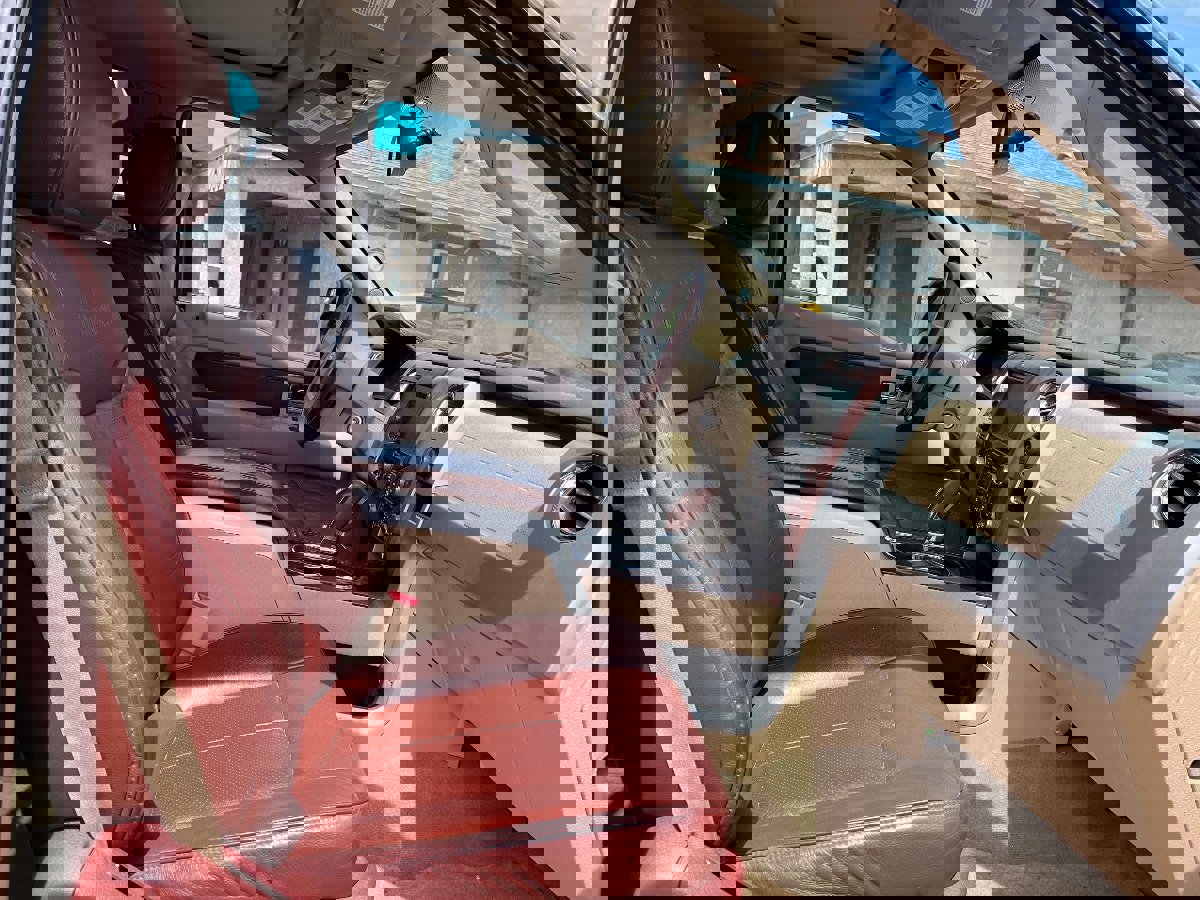 Used 2013 Ford F150 King Ranch w/ King Ranch Luxury Pkg image 16