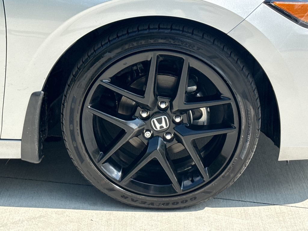 Used 2023 Honda Civic Sport image 11