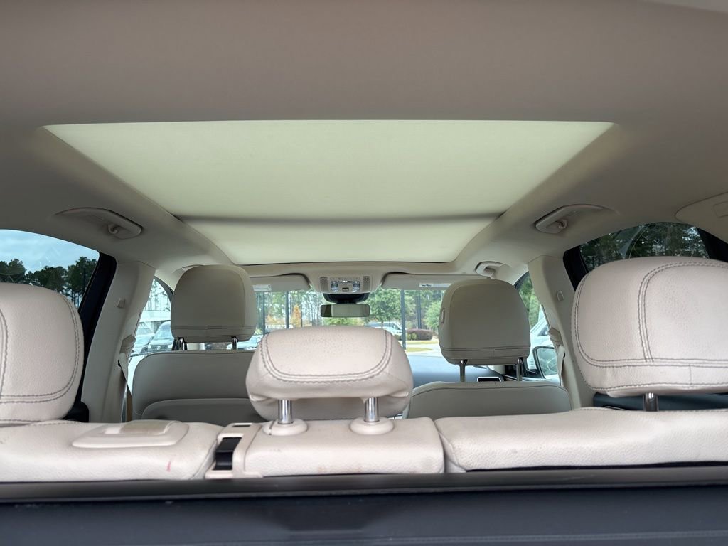 Used 2022 Mercedes-Benz GLE 350 4MATIC w/ Premium Package image 17