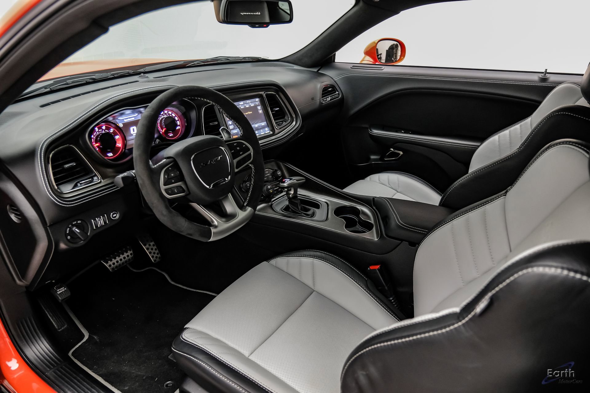 Used 2022 Dodge Challenger SRT Hellcat image 2