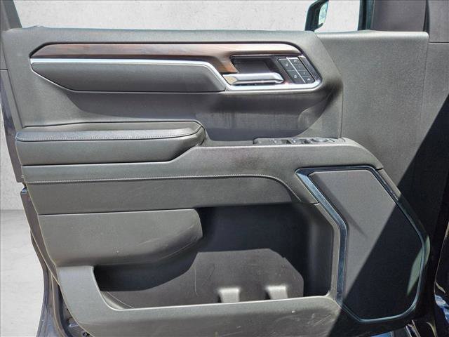 Used 2024 GMC Sierra 1500 SLT image 8