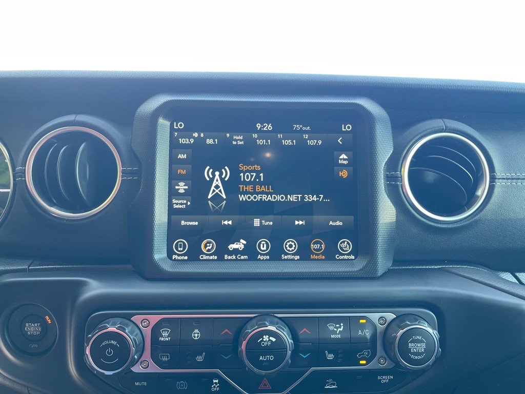 Used 2022 Jeep Wrangler Unlimited Sahara w/ Cold Weather Group image 5