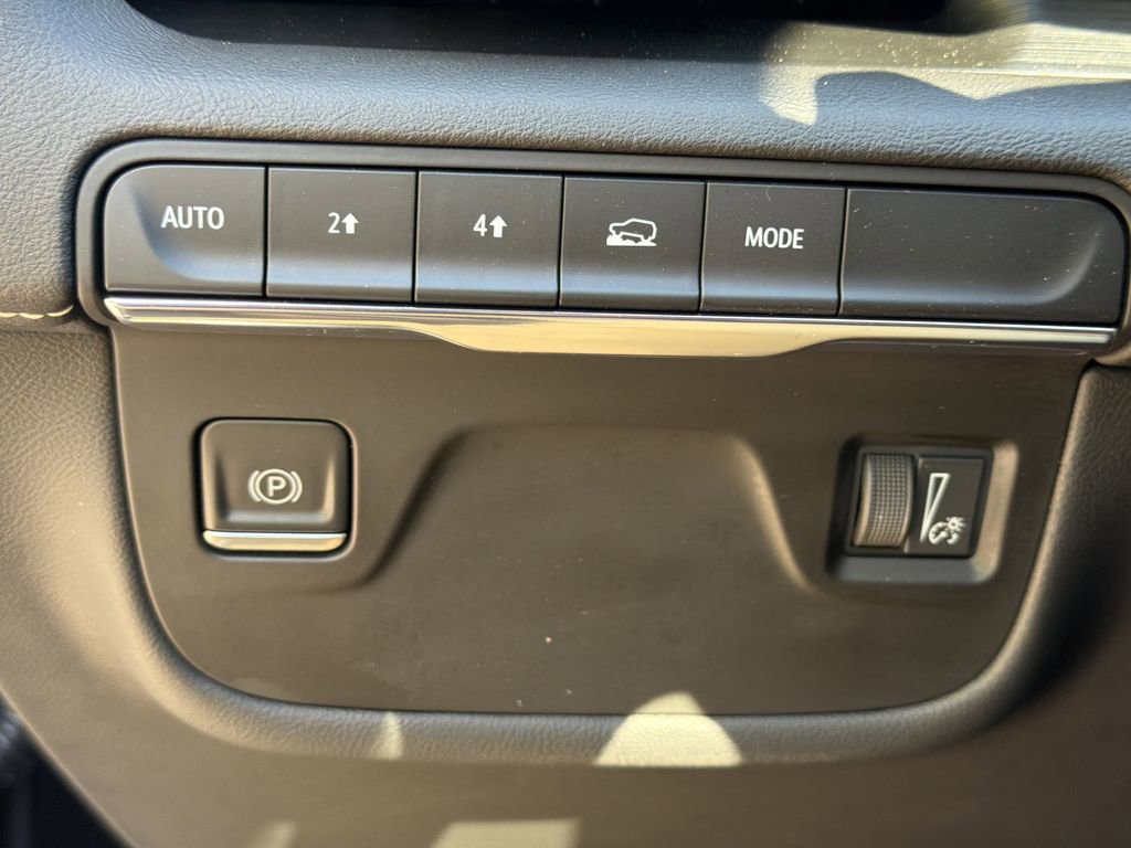 Certified 2021 Cadillac Escalade ESV Premium Luxury image 37