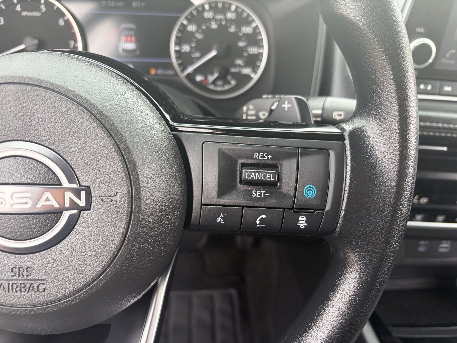 Certified 2023 Nissan Rogue SV image 26