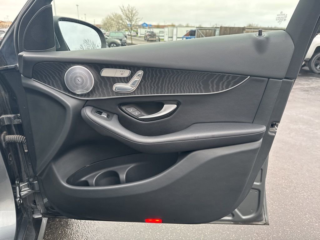 Used 2018 Mercedes-Benz GLC 300 4MATIC Coupe image 40