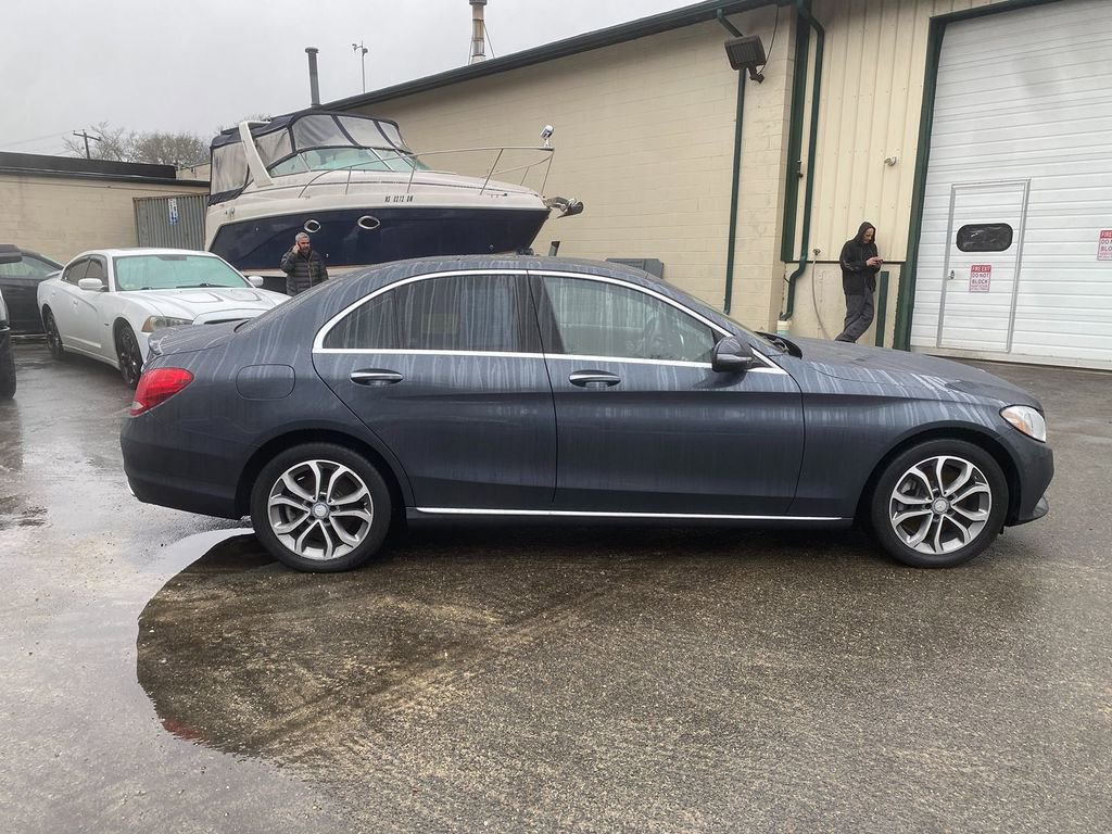 Used 2016 Mercedes-Benz C 300 4MATIC Sedan image 4