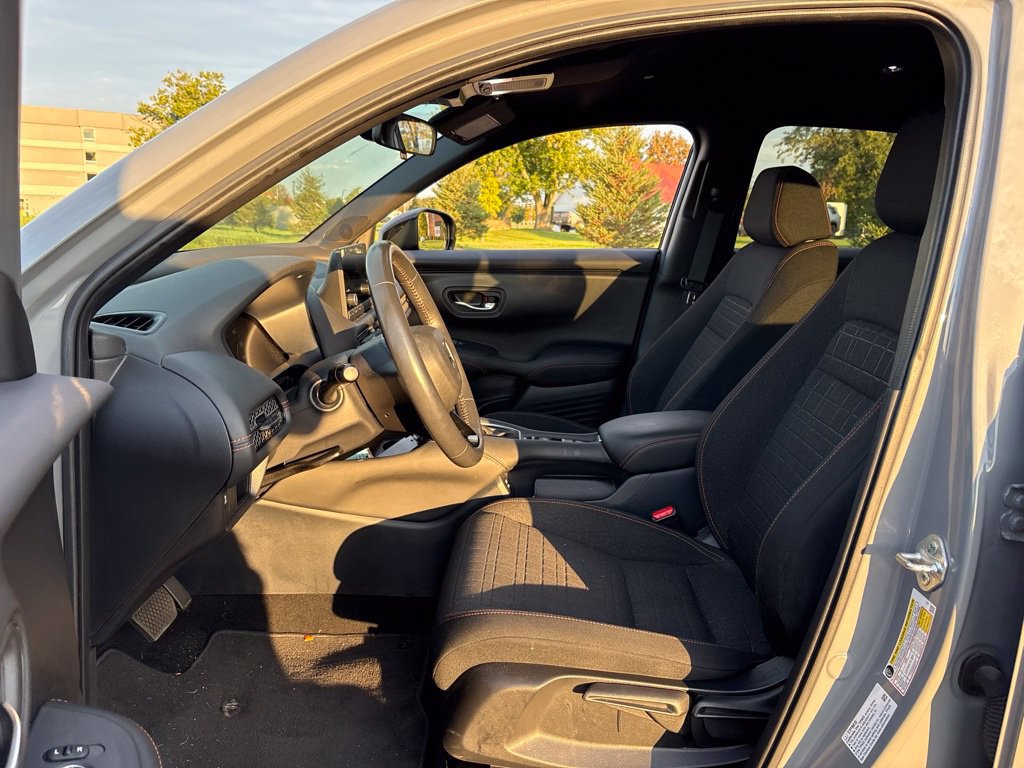 Used 2024 Honda HR-V Sport image 16
