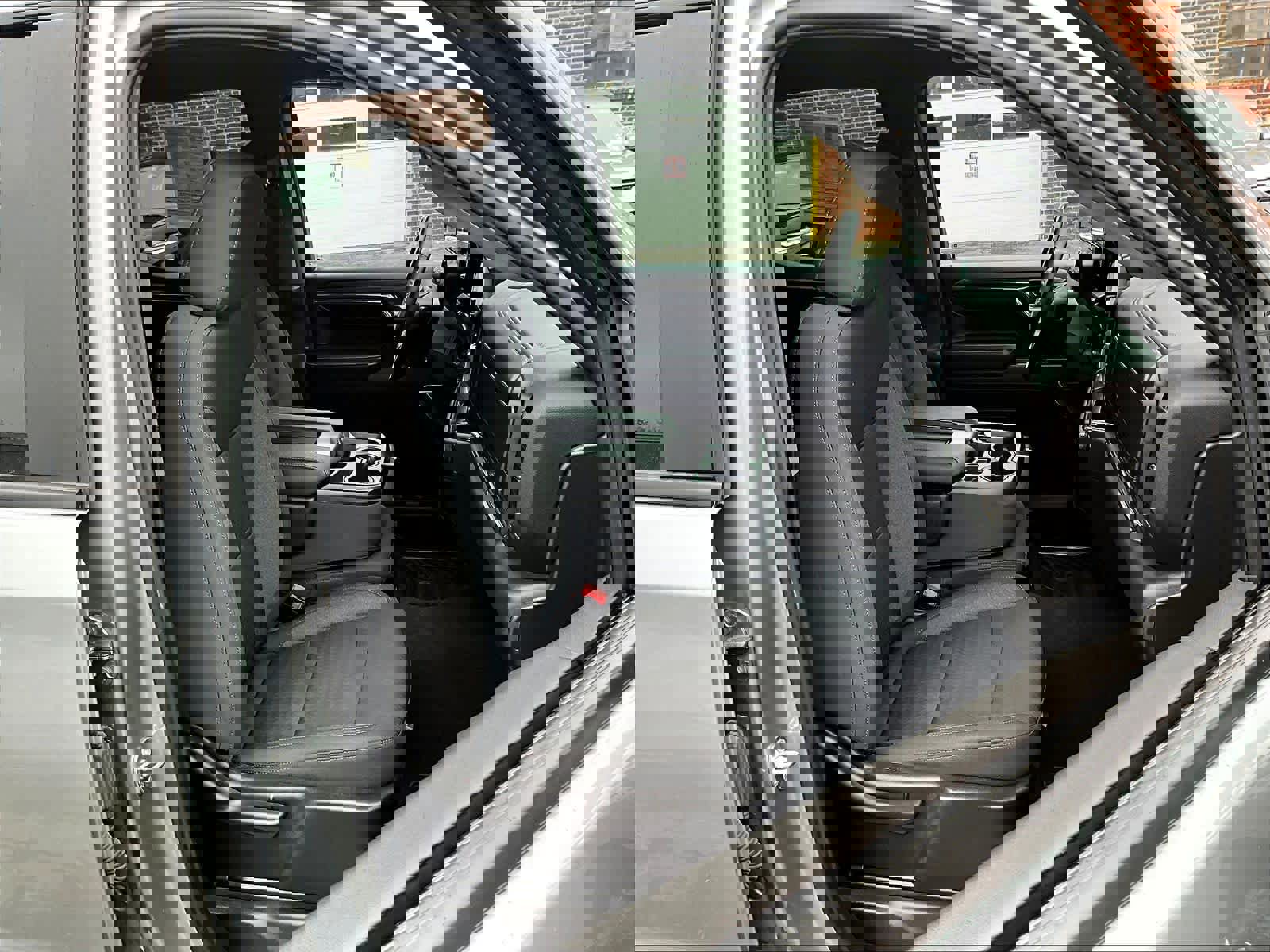 Used 2024 Chevrolet Silverado 1500 LT AWD/4WD image 11