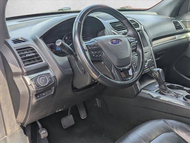 Used 2019 Ford Explorer Limited w/ Class III Trailer Tow Package FWD image 9
