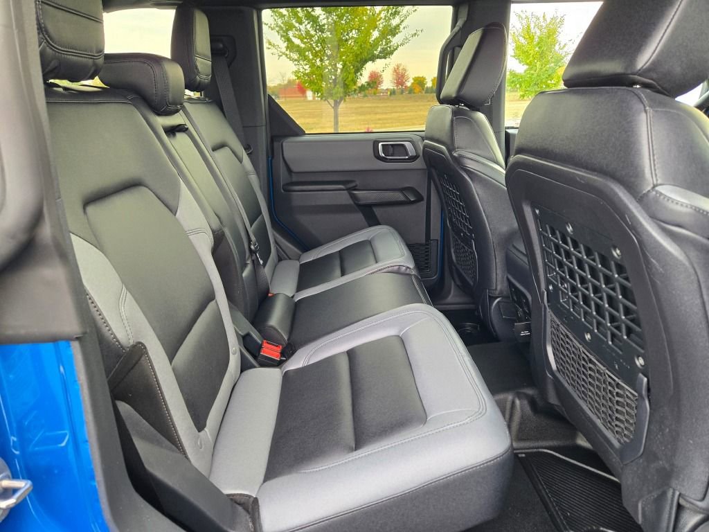 Used 2024 Ford Bronco Black Diamond image 10