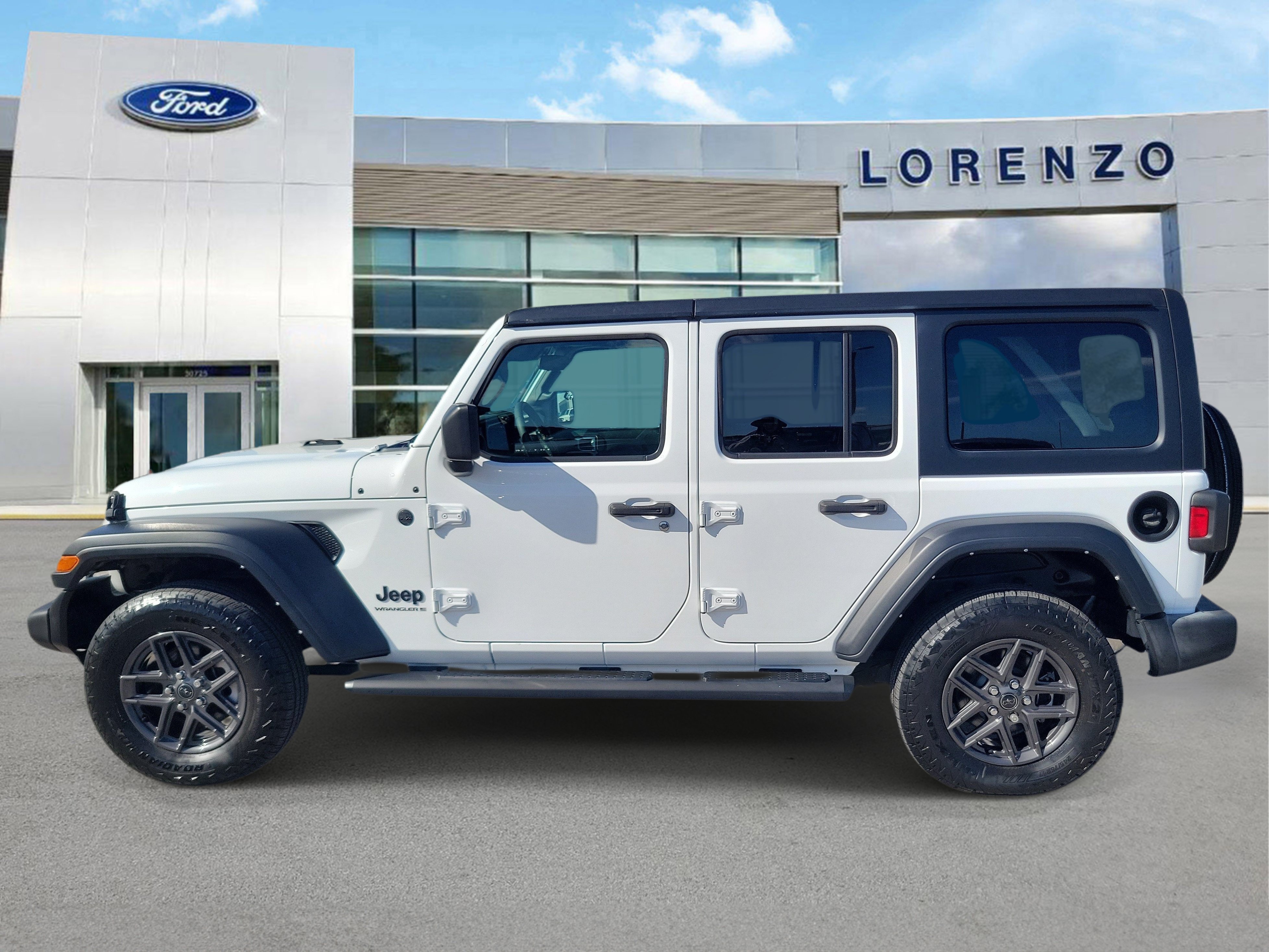 Used 2024 Jeep Wrangler Unlimited Sport AWD/4WD image 8