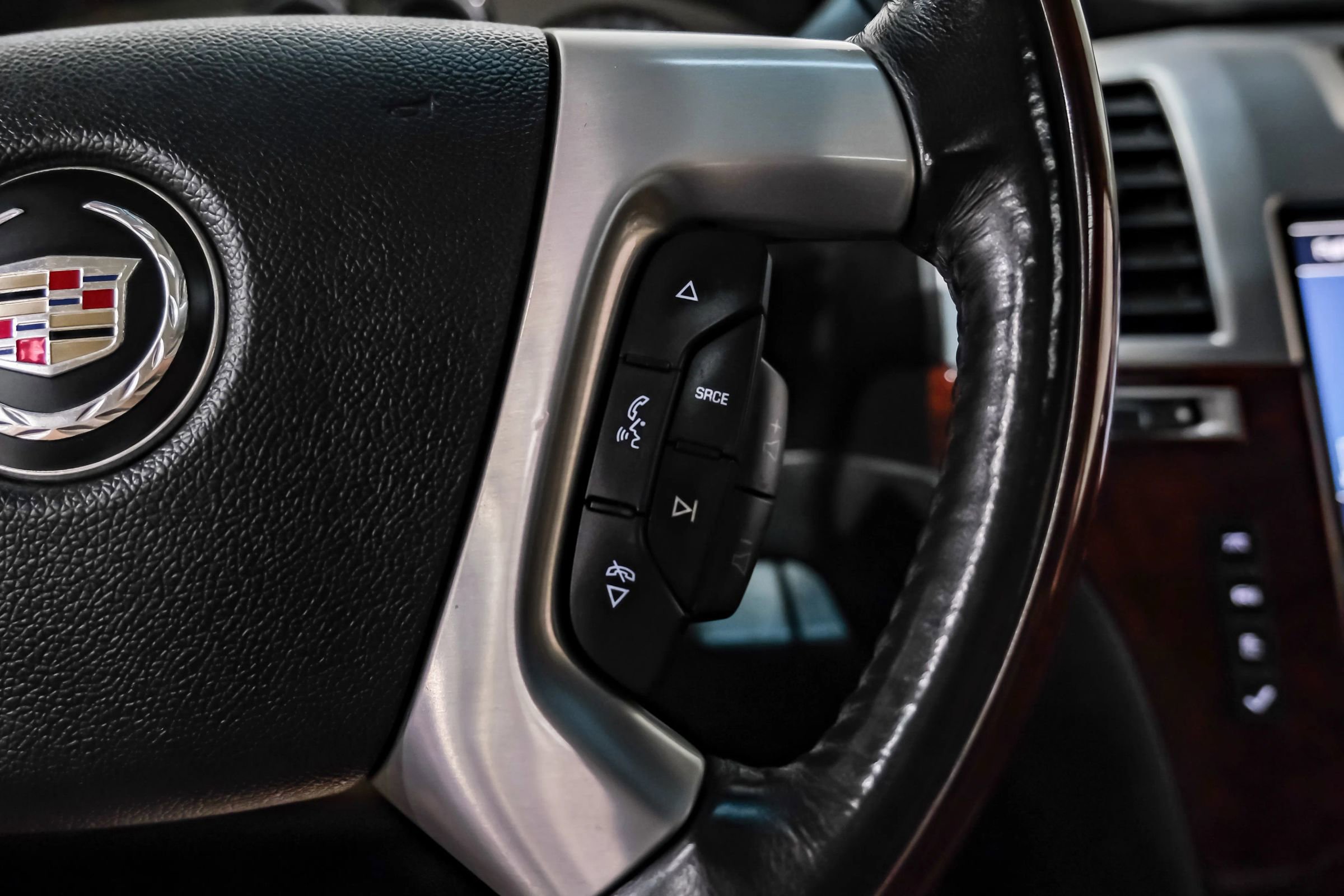 Used 2013 Cadillac Escalade EXT Premium AWD/4WD image 19