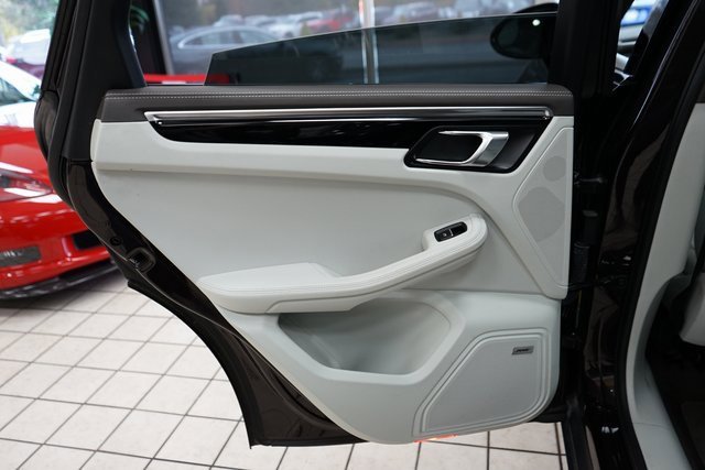 Used 2020 Porsche Macan S image 52