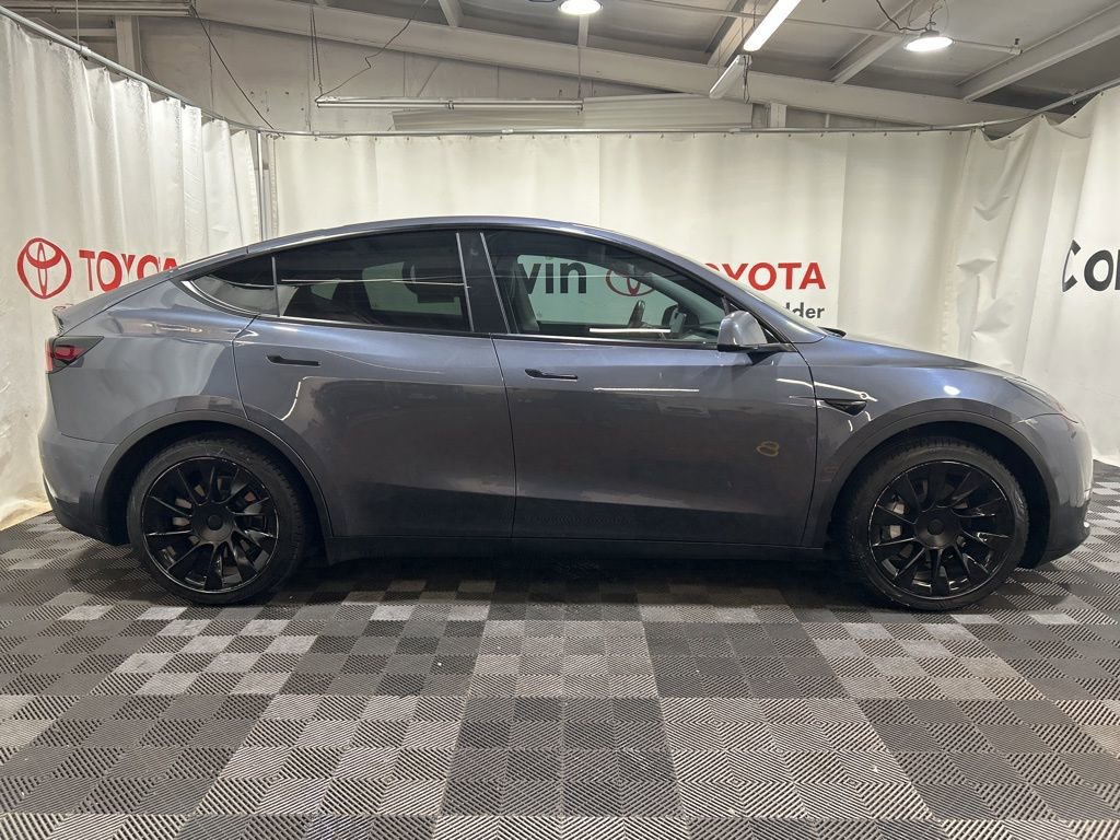 Used 2021 Tesla Model Y Long Range image 10