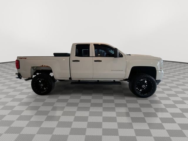 Used 2016 Chevrolet Silverado 1500 Custom w/ Custom Convenience Package AWD/4WD image 12