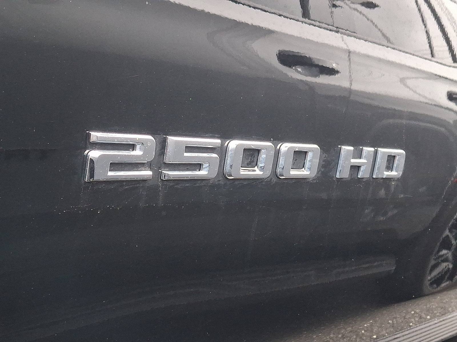 Used 2025 Chevrolet Silverado 2500 LT w/ All Star Edition AWD/4WD image 9