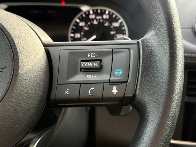 Used 2024 Nissan Rogue SV FWD image 27