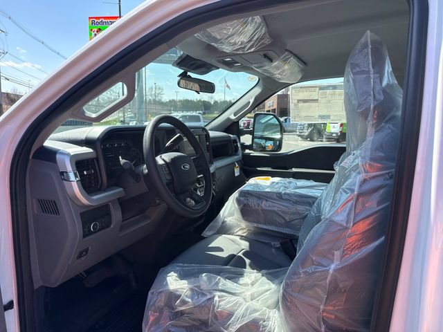 New 2026 Ford F550 4x4 Regular Cab Super Duty image 11
