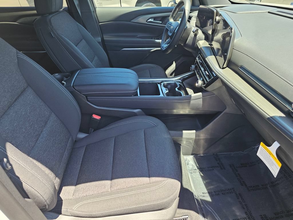 New 2026 Chevrolet Traverse LT FWD image 10