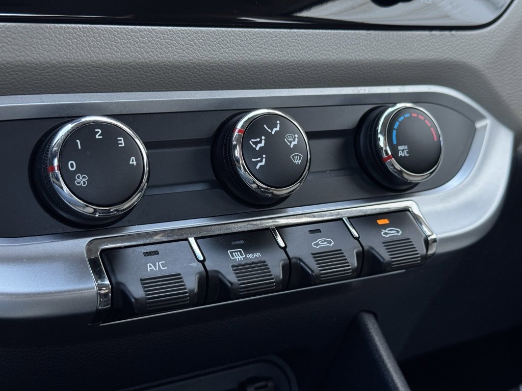 Used 2016 Kia Rio LX image 23