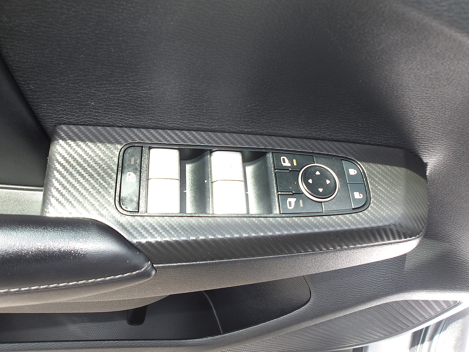 Used 2022 Mitsubishi Outlander SE AWD/4WD image 14