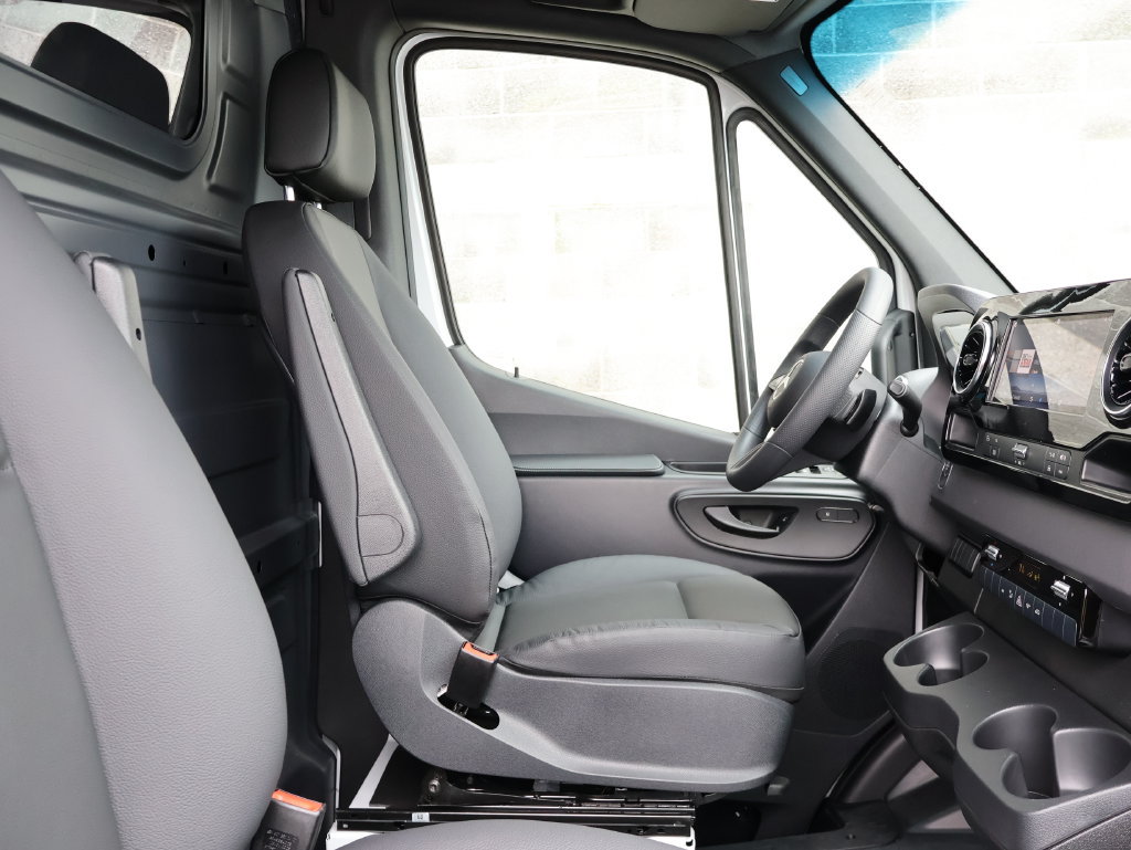 New 2026 Mercedes-Benz Sprinter 2500 image 10