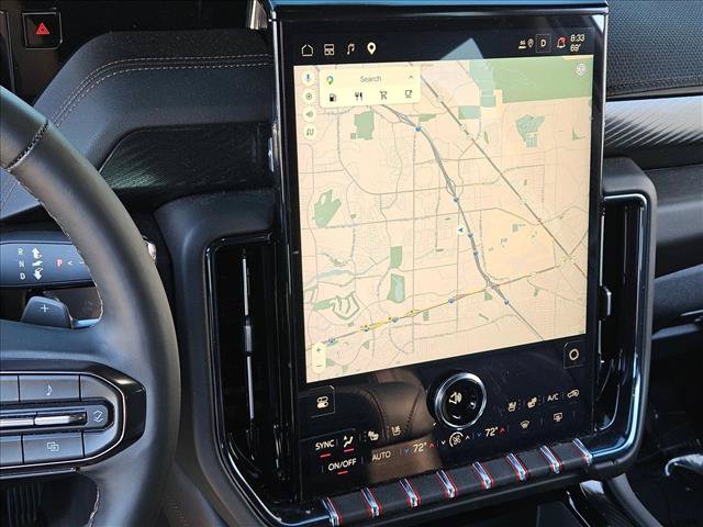 Used 2025 GMC Yukon AT4 AWD/4WD image 14