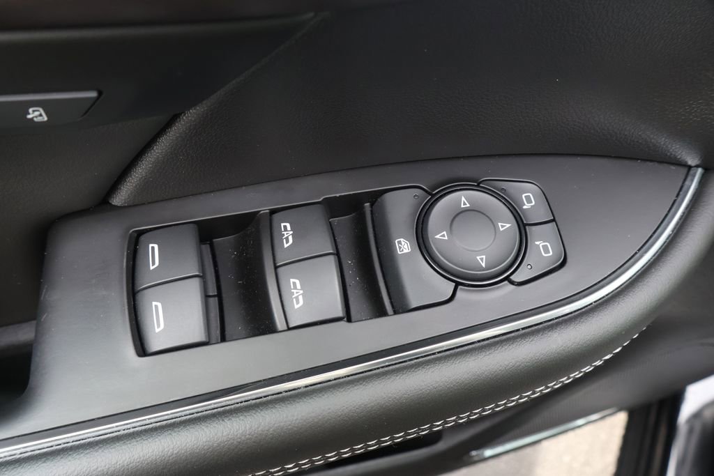 Used 2023 Buick Envision Avenir image 12