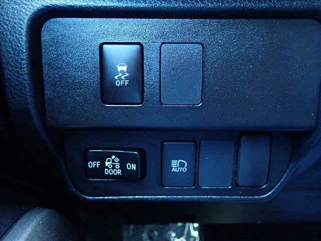 Used 2021 Toyota Tacoma SR5 w/ Technology Package AWD/4WD image 21