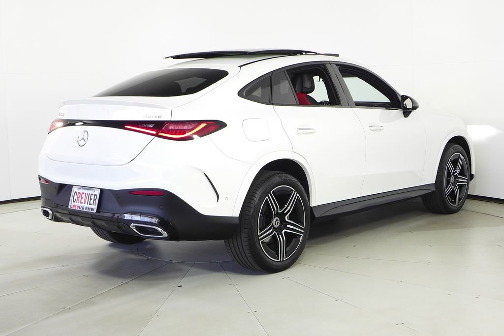 Used 2024 Mercedes-Benz GLC 300 4MATIC image 7