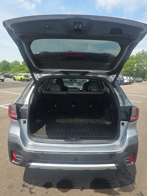 Used 2020 Subaru Outback Limited AWD/4WD image 6