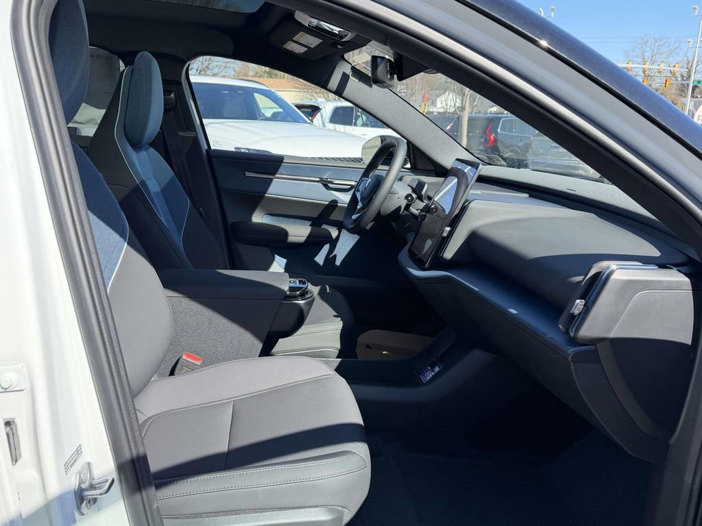 New 2026 Volvo EX30 Plus w/ Protection Package Premier AWD/4WD image 10