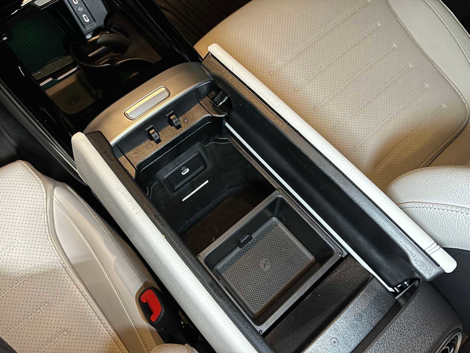 Certified 2025 Mercedes-Benz GLC 300 4MATIC image 33