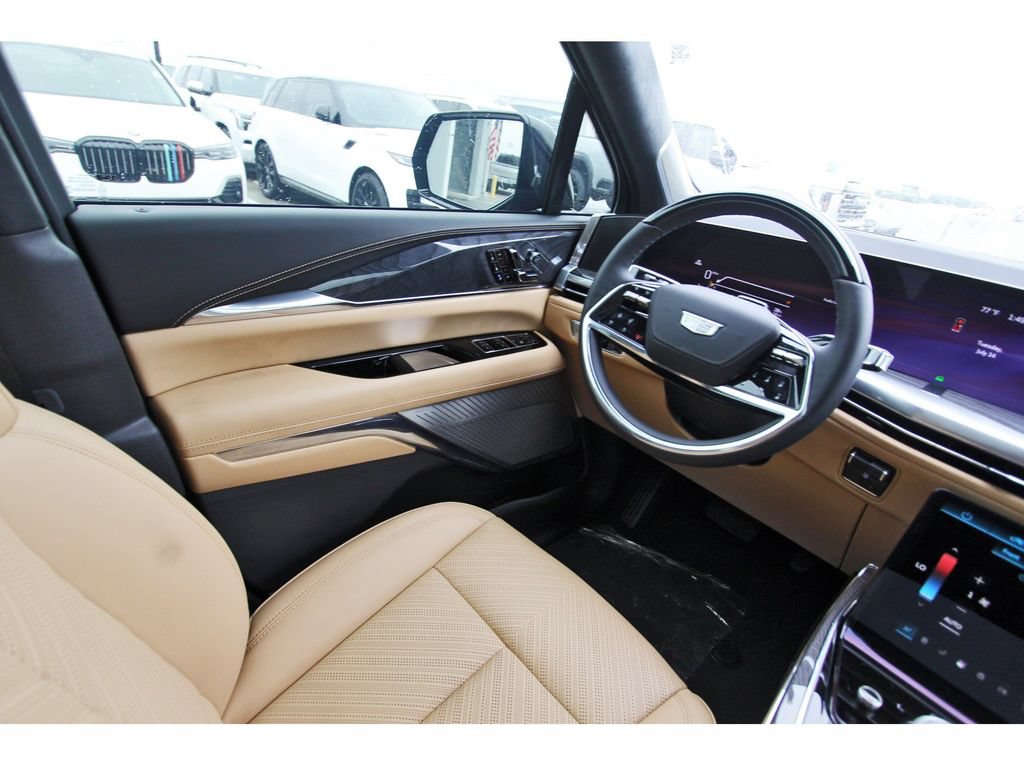 New 2026 Cadillac Escalade IQ Sport 2 w/ LPO, ONYX Package AWD/4WD image 8
