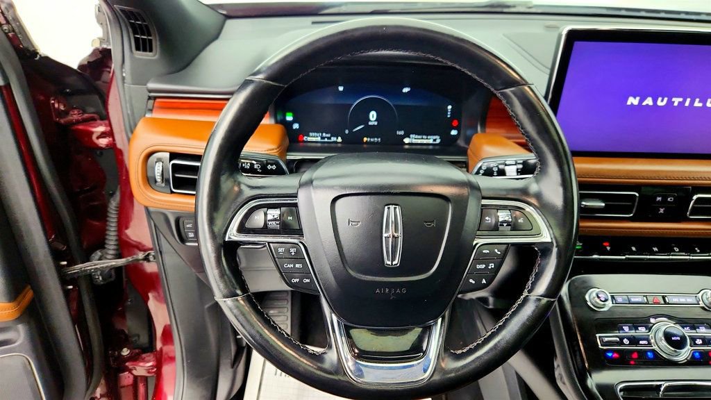 Used 2022 Lincoln Nautilus Reserve w/ Luxury Package image 14