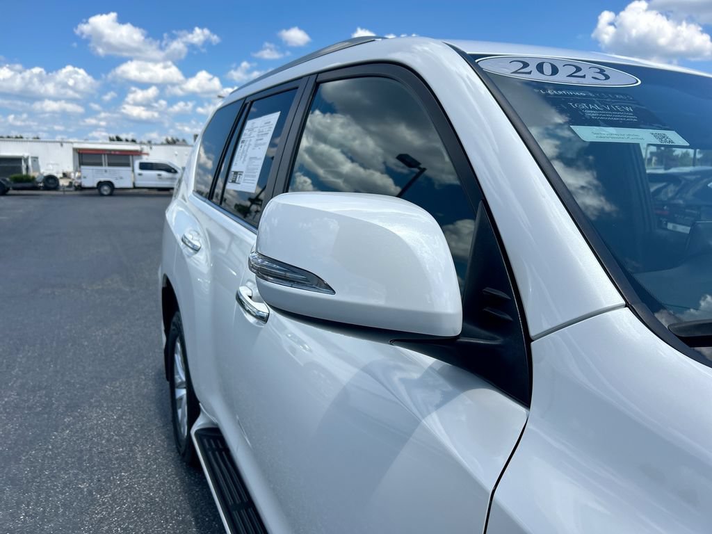 Used 2023 Lexus GX 460 Premium AWD/4WD image 31