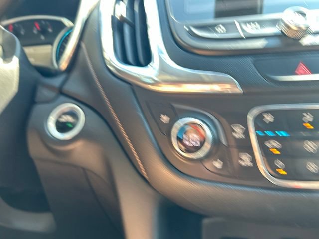 Used 2018 Chevrolet Equinox Premier AWD/4WD image 21