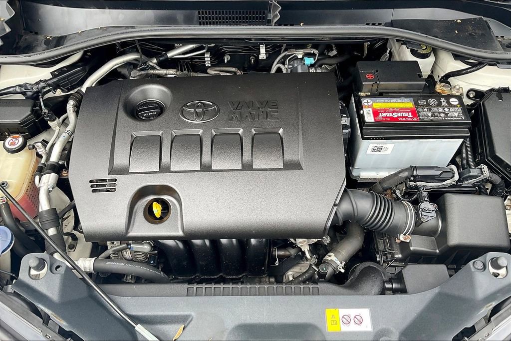 Used 2018 Toyota C-HR XLE FWD image 28