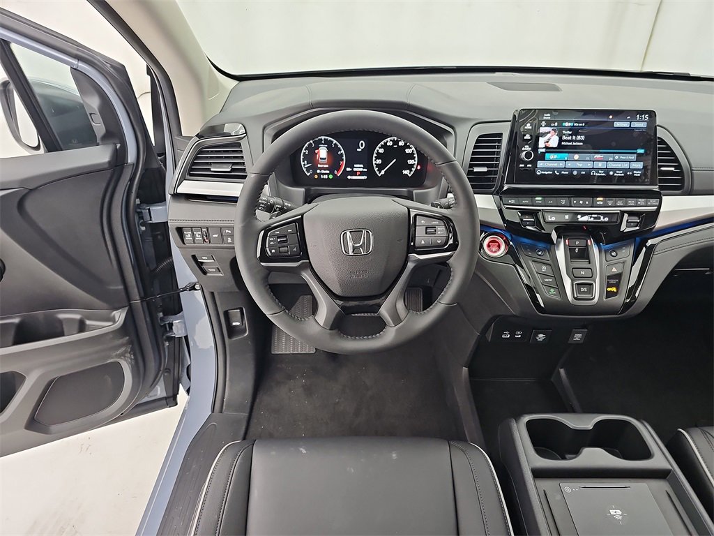 New 2026 Honda Odyssey Touring image 32