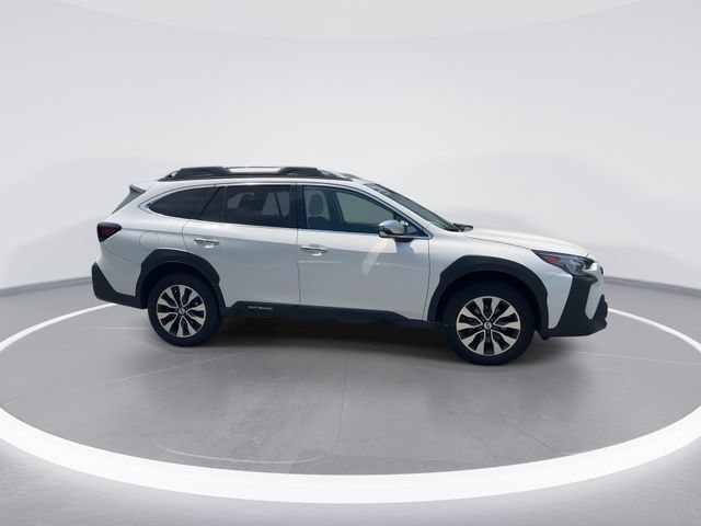 Used 2023 Subaru Outback Touring XT AWD/4WD image 9