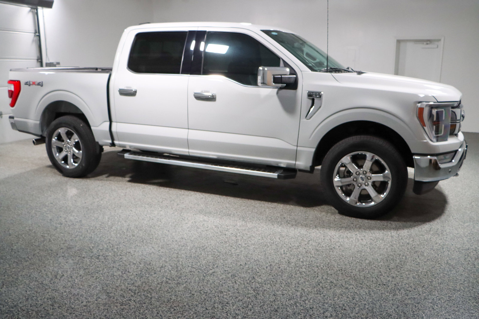 Used 2023 Ford F150 Lariat w/ Equipment Group 502A High image 6