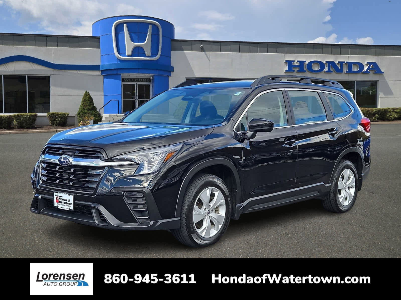 Used 2023 Subaru Ascent 8-Passenger image 1