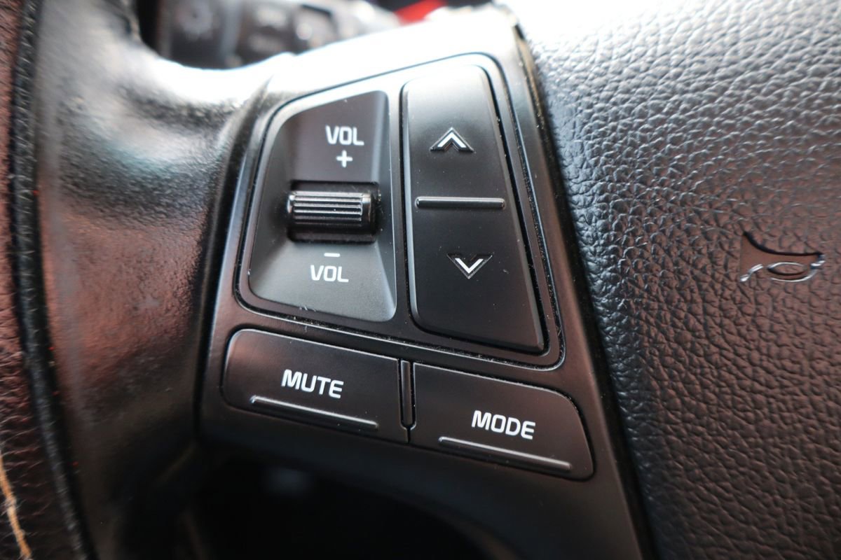 Used 2014 Kia Cadenza Premium w/ Luxury Package image 29