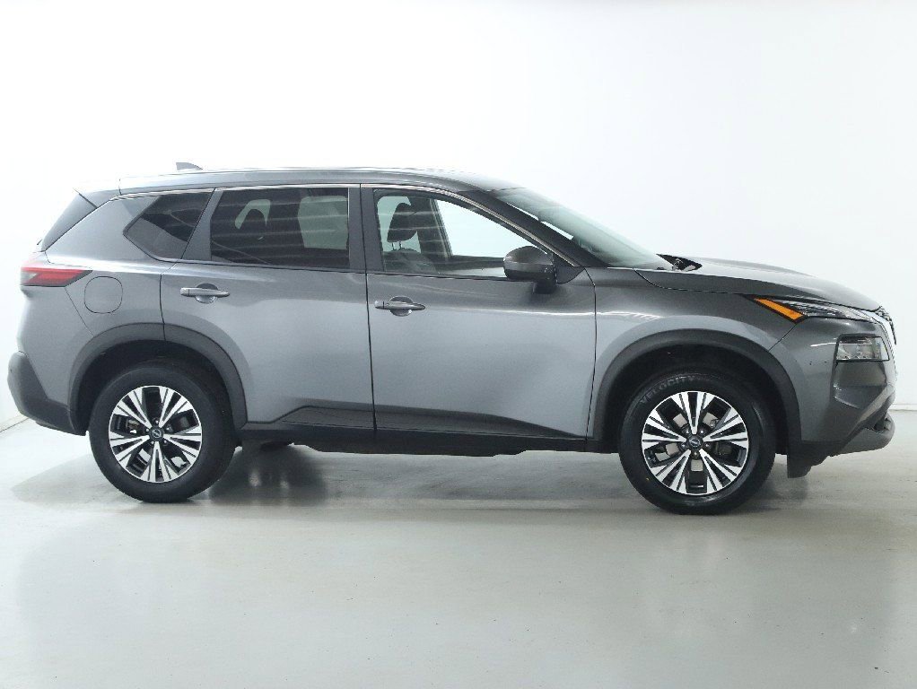 Used 2023 Nissan Rogue SV image 11