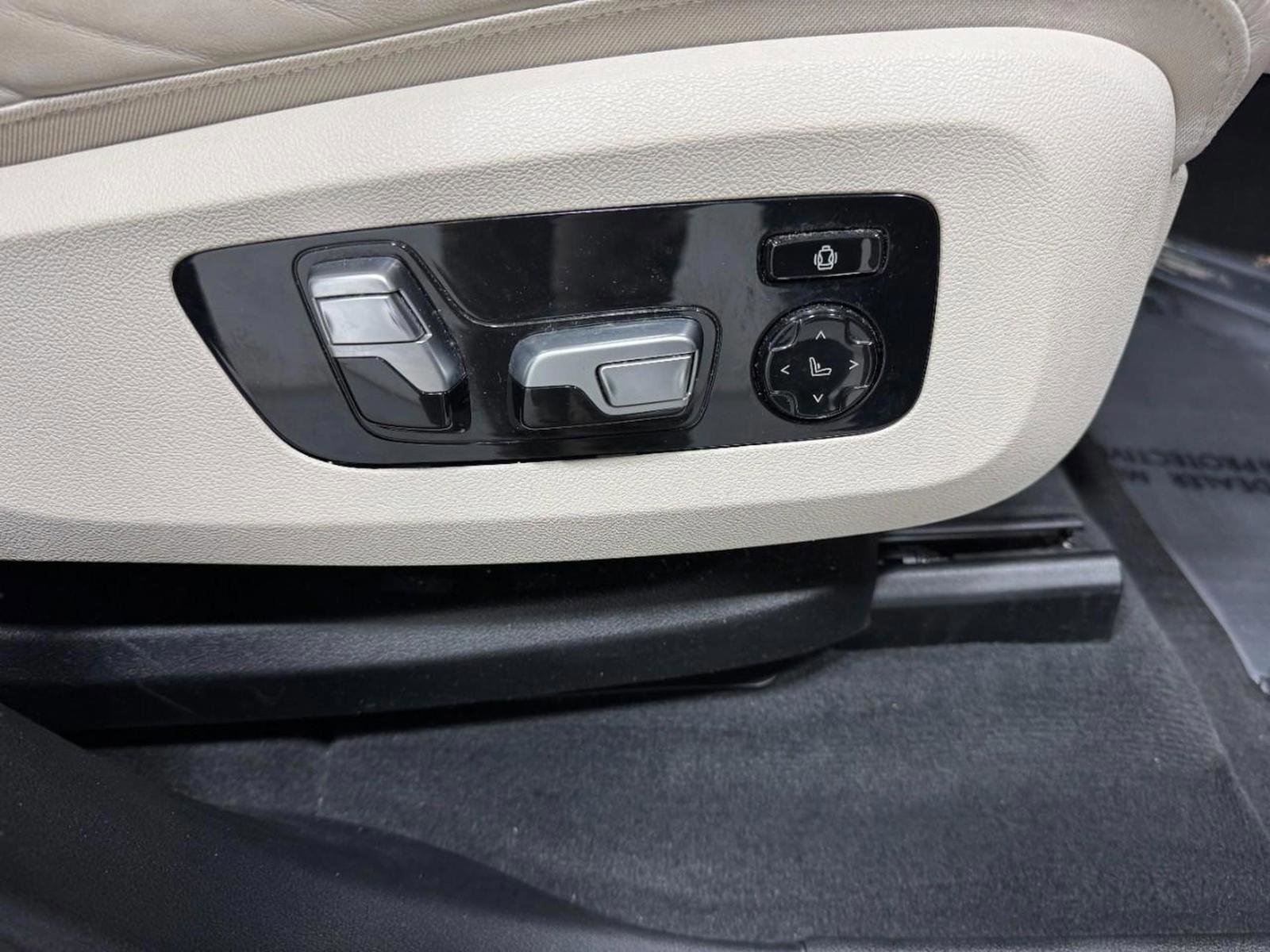 Used 2021 BMW X5 xDrive40i w/ Premium Package image 21