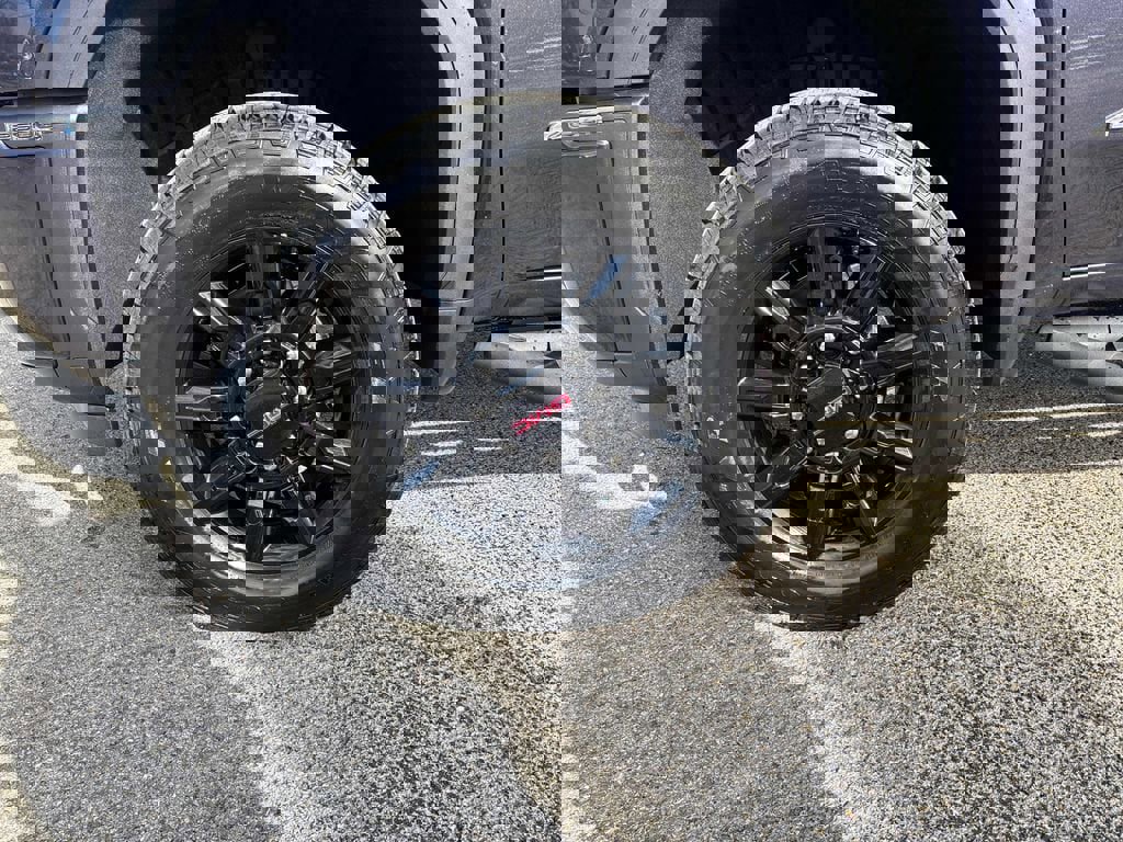 New 2026 GMC Sierra 2500 AT4 image 9