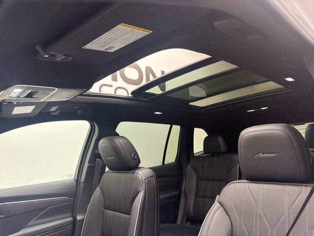New 2026 Buick Enclave Avenir w/ Super Cruise Package FWD image 12